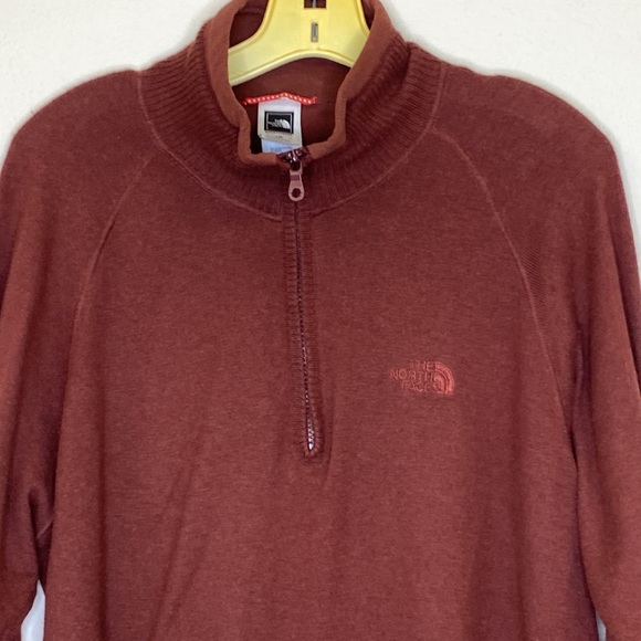 The North Face Quarter Zip Sweater Men's Size Large - Picture 2 of 13